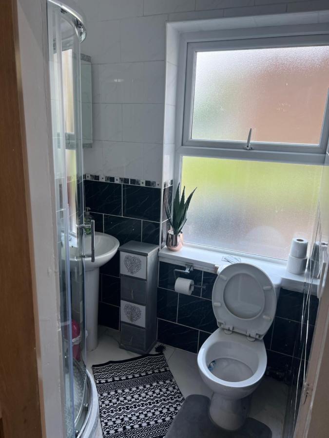Zams Rooms Stoke-on-Trent Екстер'єр фото