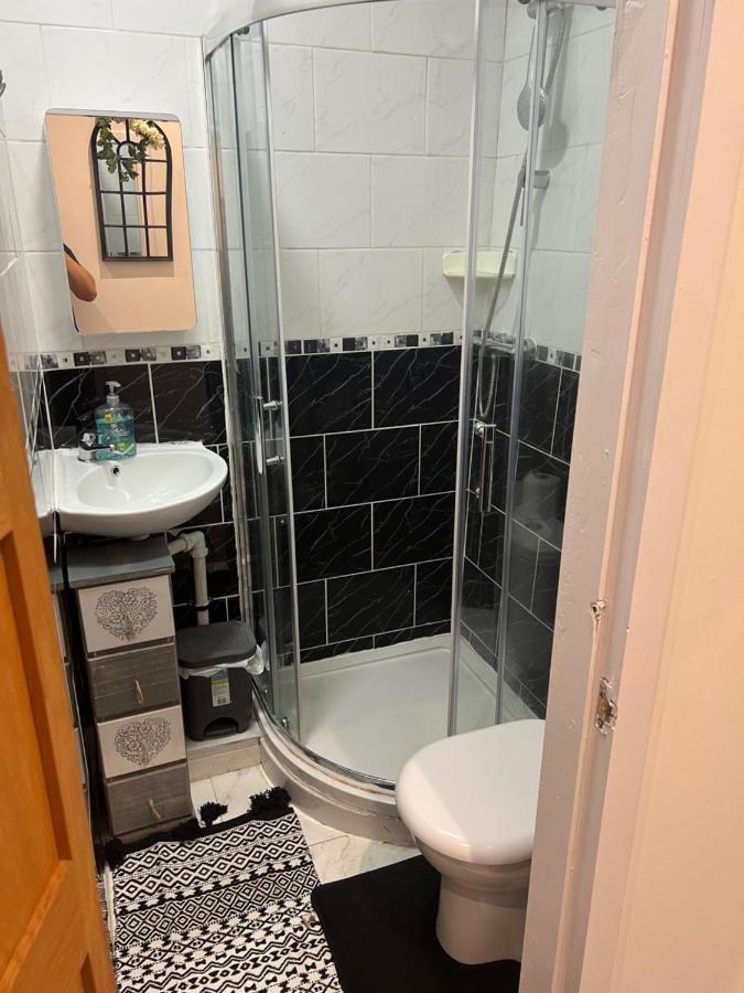 Zams Rooms Stoke-on-Trent Екстер'єр фото
